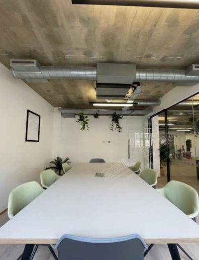 Bright And Contemporary Second Floor Office SpaceBright And Contemporary Second Floor Office Space基础图库4